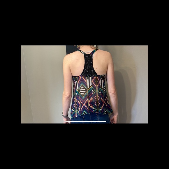 Brand- Lottie and Holly - Picture 3 of 4